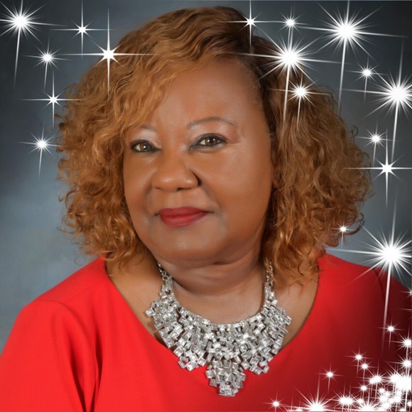 Meet your Posher, Valerie - Picture 1 of 1